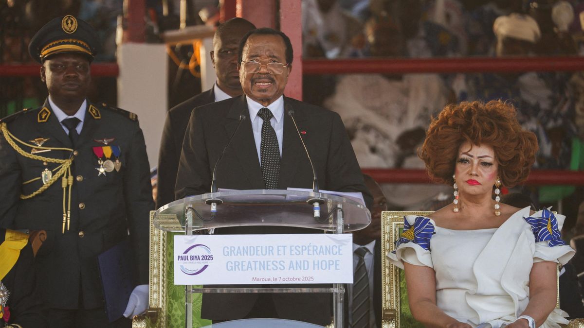 Kamerunu dál povládne 92letý prezident Biya, před domem jeho rivala se střílelo